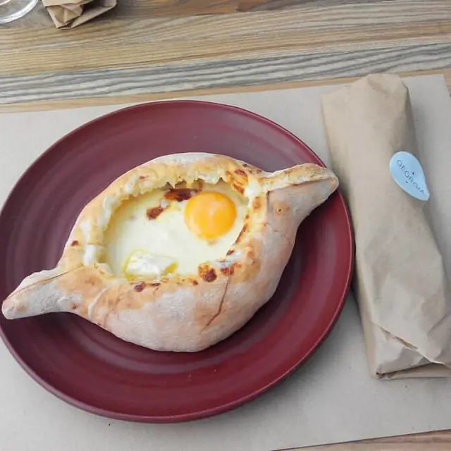 Khachapuri