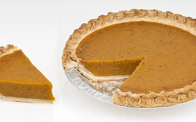 Pumpkin pie and roasted pumpkin seeds