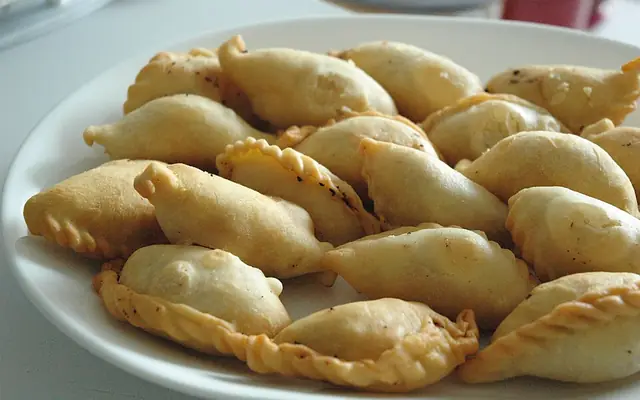 Gujiya
