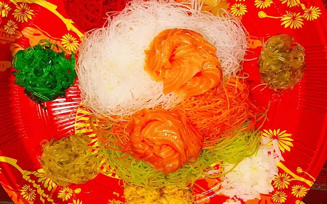 Yusheng (prosperity toss)