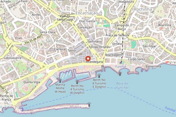 Map showing Dash Cocktail Bar in Funchal