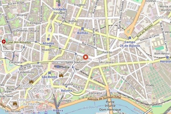 Map showing Lado B (vegetarian francesinha) in Porto