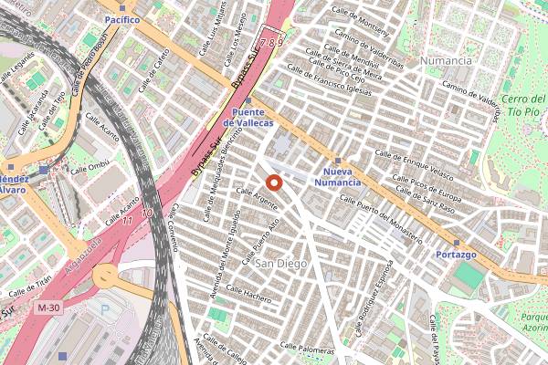 Map showing Mercado Municipal Puente de Vallecas in Madrid