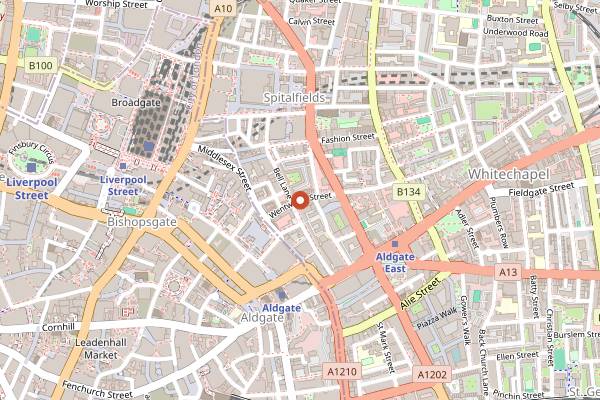 Map showing Discount Suit Company in London