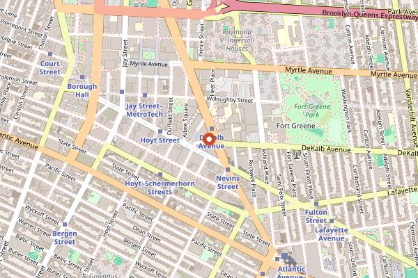 Map showing Junior's Restaurant in Brooklyn
