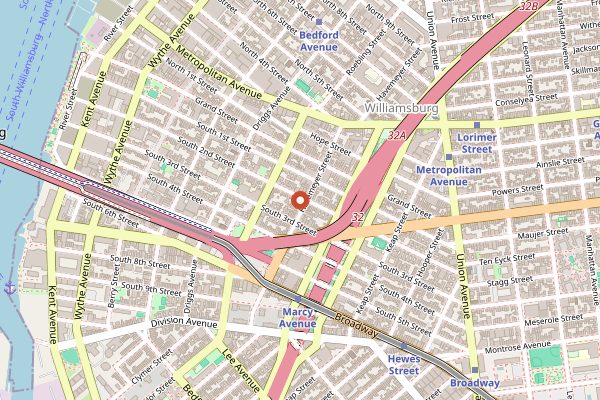 Map showing L'Industrie Pizzeria in New York City