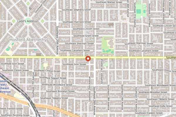Map showing Reel M Inn in Portland